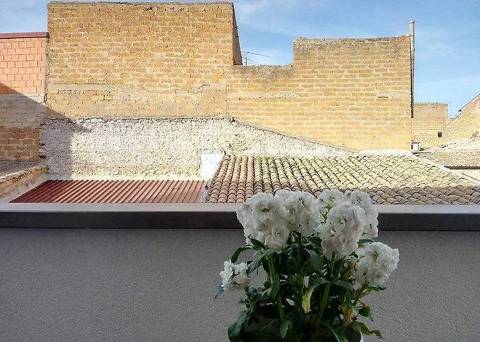 L'af Pensión Favara